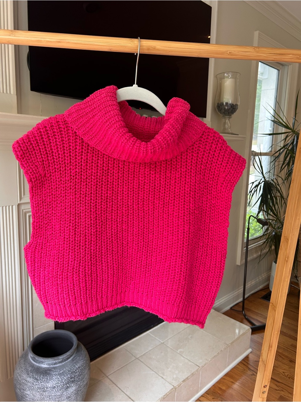 *can’t ship until 05/16* Sleeveless Chunky Turtleneck Sweater Vest